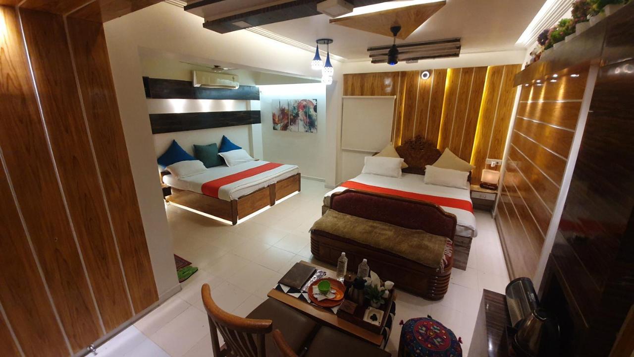 Hotel Krishna Ахмедабад Екстер'єр фото