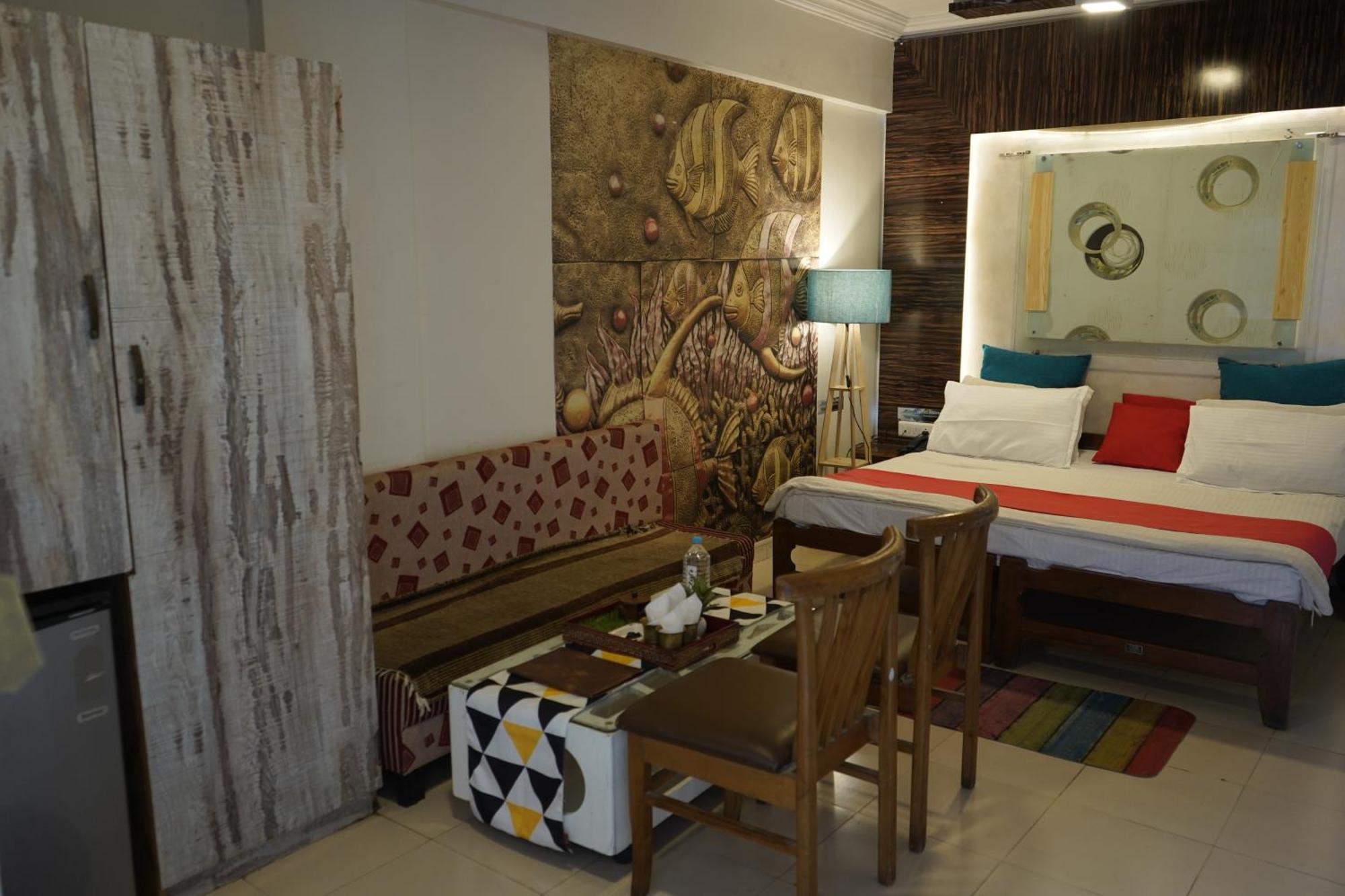 Hotel Krishna Ахмедабад Екстер'єр фото