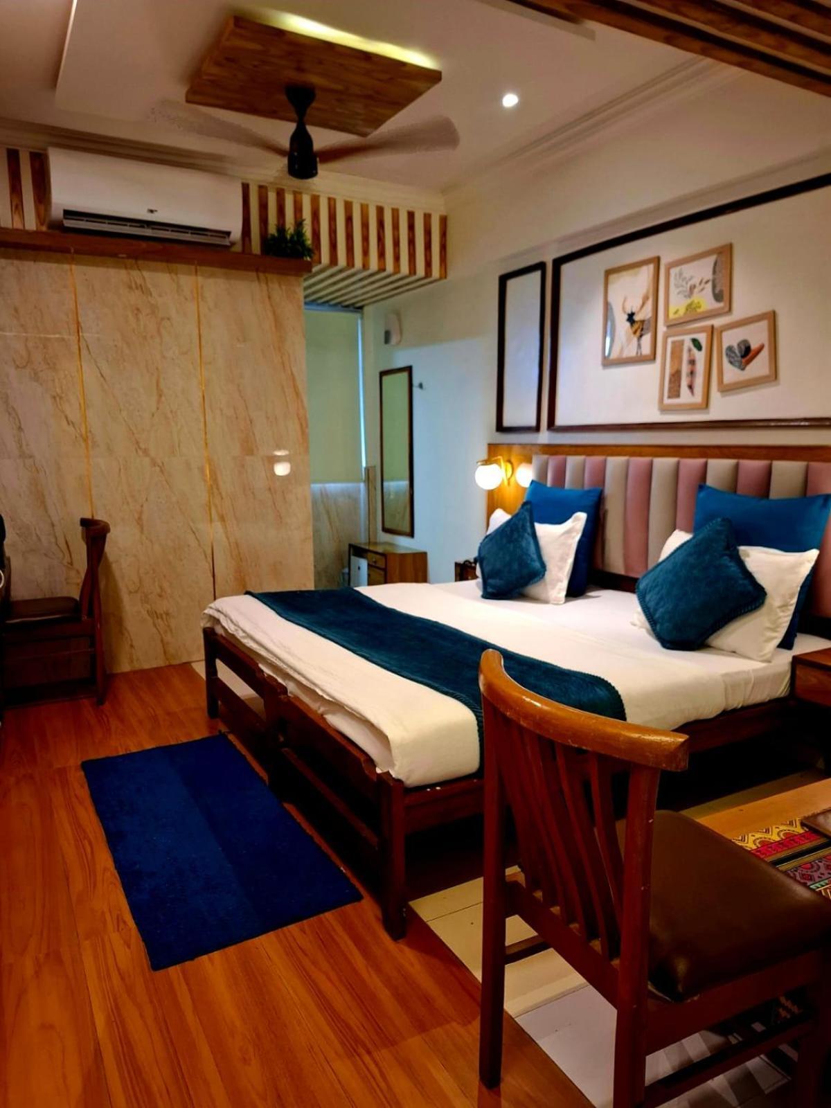 Hotel Krishna Ахмедабад Екстер'єр фото